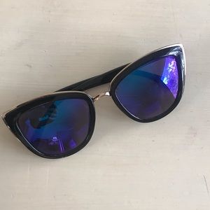 LuLu’s Oversized Cateye Sunglasses